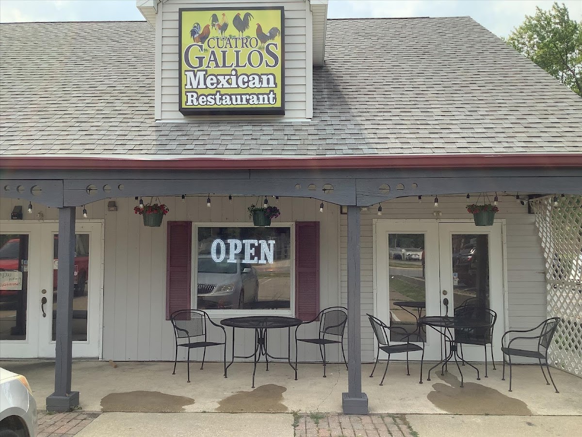 Cuatro Gallos Mexican Restaurant photo 1